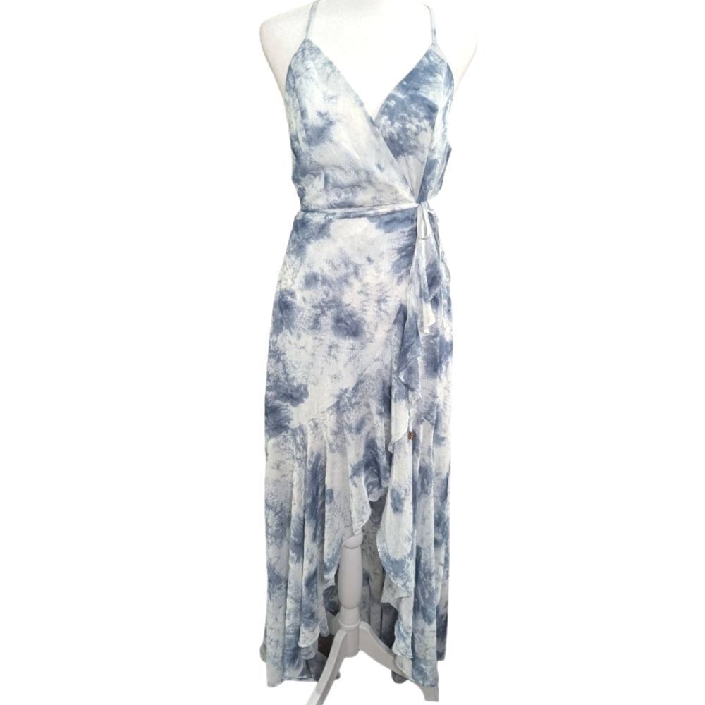 Fashion Nova falling from heaven blue white tie dye riffle hi-lo wrap dress M - Picture 3 of 7